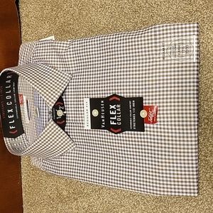 Van Heusen, flex collar cafe/white check long-sleeved dress shirt. NWT. Regular